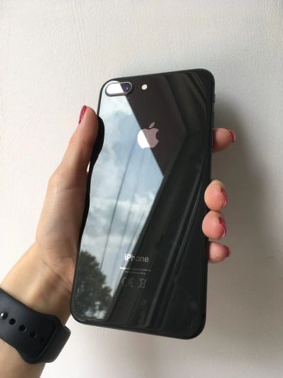 Лот: 16200328. Фото: 1. iPhone 8 Plus Space Gray 64GB... Смартфоны