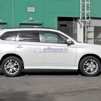 Лот: 15989402. Фото: 1. Накладки "Broomer Design" на пороги... Детали тюнинга