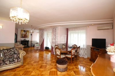 Лот: 25336319. Фото: 1. 5-комн. и более квартира , Красноярск... Квартиры, студии