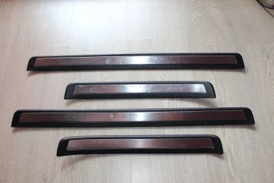 Лот: 12115867. Фото: 1. Накладки на пороги Toyota Cresta... Салон