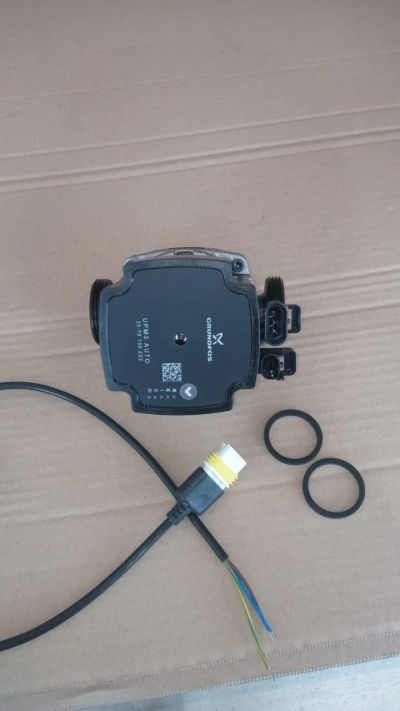 Лот: 21335110. Фото: 1. Насос Grundfos циркуляционный... Насосы циркуляционные, нагнетательные