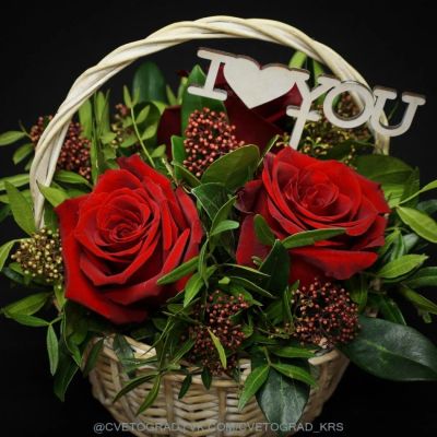 Лот: 8390142. Фото: 1. Корзина с цветами и топпером... Свежие цветы