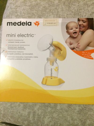 Лот: 12246112. Фото: 1. Молокоотсос электрический Medela. Всё для кормления