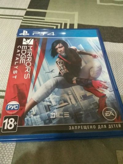 Лот: 10071239. Фото: 1. Mirror's Edge Catalyst. PS4. Игры для консолей