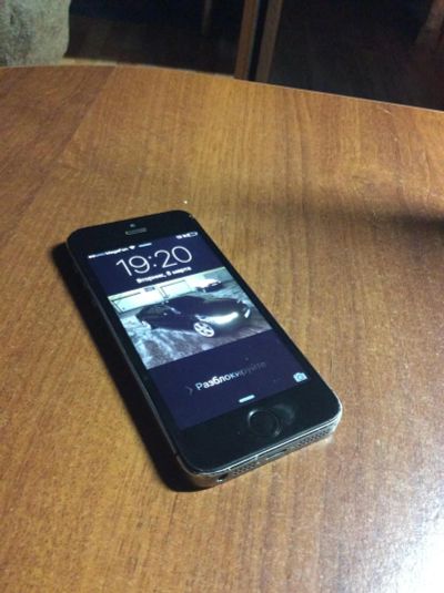 Лот: 7060570. Фото: 1. iPhone 5s 16gb lte. Смартфоны