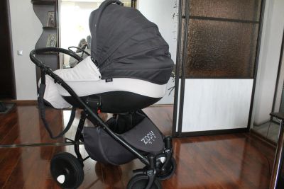 Лот: 7652258. Фото: 1. Коляска Zippy Tutis NEW 3 в 1. Коляски