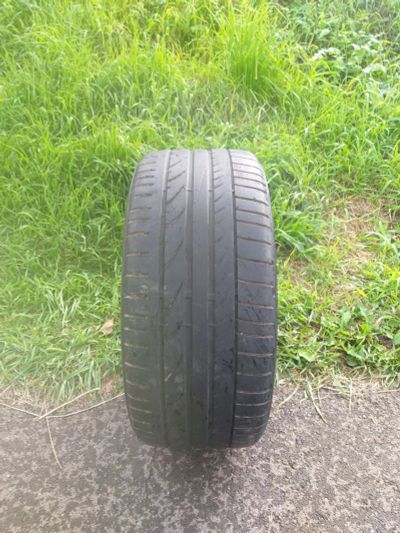 Лот: 16445902. Фото: 1. Летняя шина Bridgestone Potenza... Шины