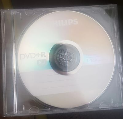 Лот: 11746020. Фото: 1. DVD+R Philips 4.7 Gb, диск в коробочке. CD, DVD, BluRay
