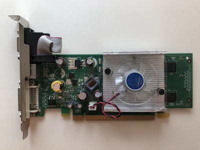 Лот: 23273627. Фото: 1. PCI-E 128Mb Foxconn GeForce 8400GS... Видеокарты