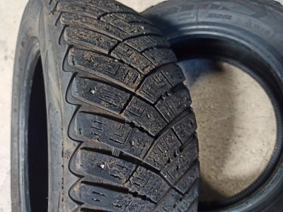 Лот: 19821900. Фото: 1. Зимняя резина Goodyear 185/65... Шины