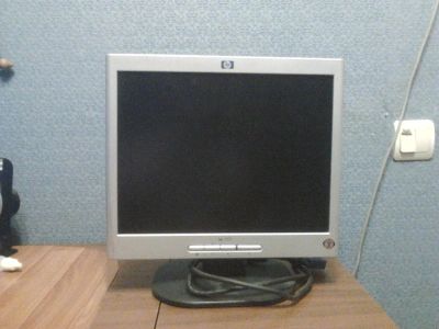 Лот: 4943286. Фото: 1. Монитор НР L1502. ЖК-мониторы