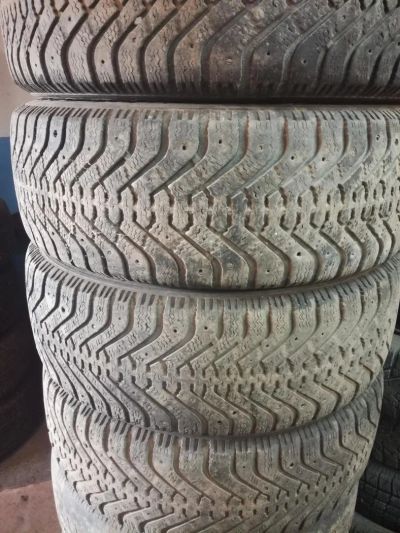 Лот: 10218812. Фото: 1. Комплект шин Goodyear 195 60 15. Шины