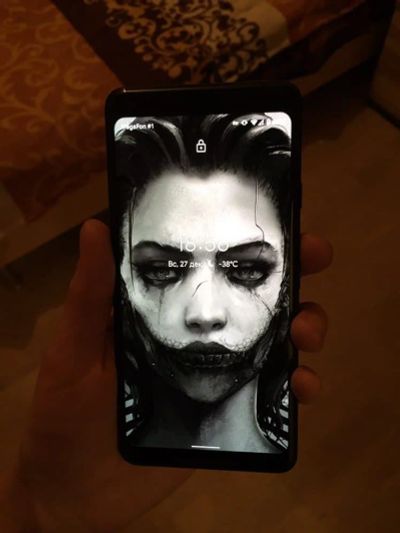Лот: 17053387. Фото: 1. Google pixel 2 XL 128GB. Смартфоны