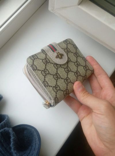 Лот: 11938617. Фото: 1. Кошелек Gucci. Бумажники, кошельки, портмоне