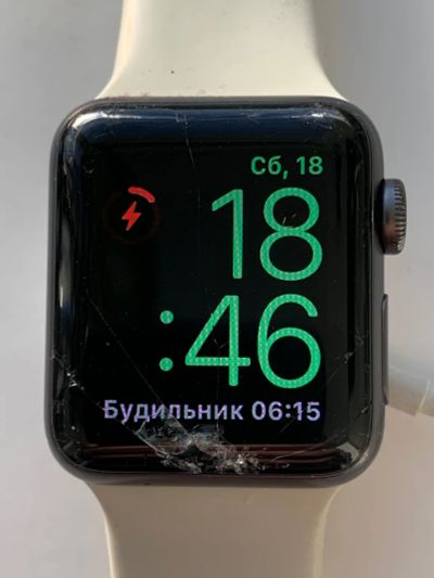 Лот: 21253712. Фото: 1. Apple watch 3. Смарт-часы, фитнес-браслеты, аксессуары