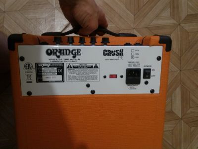 Лот: 11795289. Фото: 1. Басовый комбо Orange Crush 25BX. Гитарные эффекты и комбоусилители