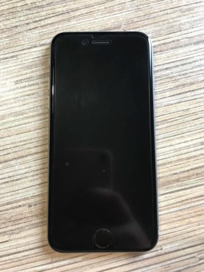 Лот: 10355824. Фото: 1. Iphone 6S - 16Gb Space Gray (рст... Смартфоны