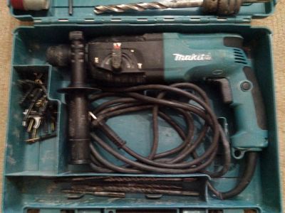 Лот: 3697274. Фото: 1. перфоратор Makita HR2450. Электроинструмент