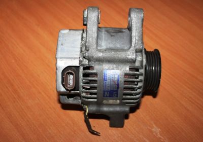 Лот: 10730496. Фото: 1. Генератор Toyota 1NZ-FE, 27060-21040... Электрооборудование