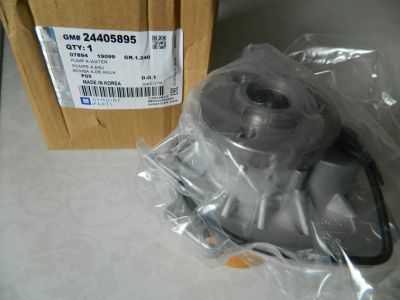Лот: 25708333. Фото: 1. GM 24405895 помпа. Двигатель и элементы двигателя