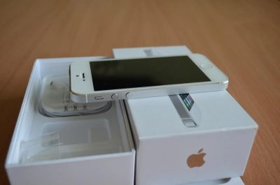 Лот: 6228781. Фото: 1. Iphone 5, Идеал ,полный комплект. Смартфоны