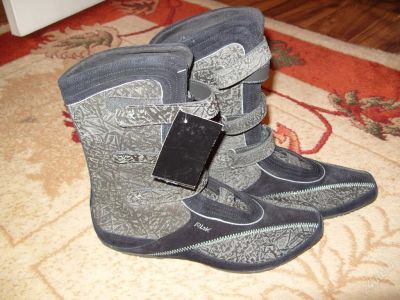 Лот: 95411. Фото: 1. Сапоги Reebok 2. Кеды, кроссовки, слипоны