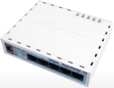 Лот: 3795602. Фото: 1. Mikrotik RouterBoard 750. Маршрутизаторы (роутеры)