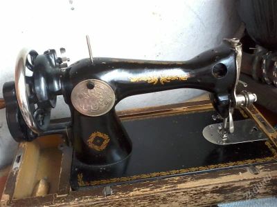 Лот: 2742023. Фото: 1. швейная машинка. Другое (домашний быт)