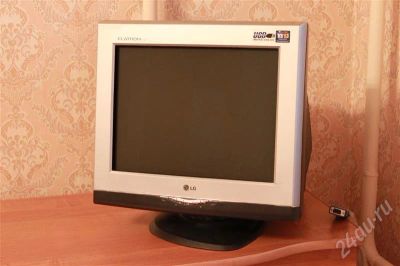 Лот: 733714. Фото: 1. Монитор LG. ЭЛТ-мониторы