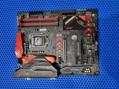 Лот: 19854649. Фото: 1. Материнская плата ASRock Fatal1ty... Материнские платы