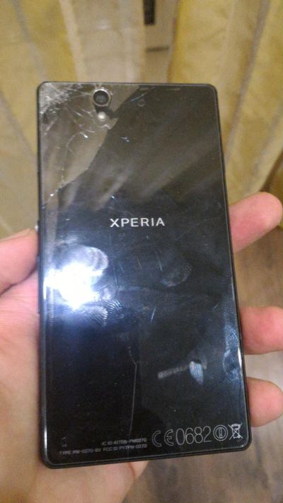 Лот: 6341103. Фото: 1. sony xperia z (чутку утоплен). Смартфоны