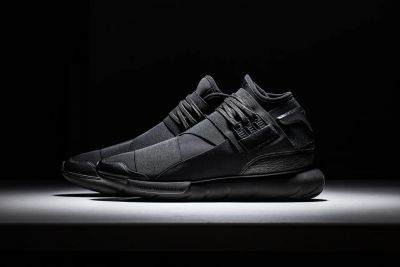 Лот: 7986793. Фото: 1. Adidas кроссовки Y-3 Qasa Adidas... Кеды, кроссовки, слипоны
