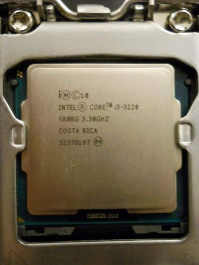 Лот: 4331447. Фото: 1. Процессор Intel i3 3220. Процессоры