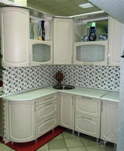 Лот: 1446858. Фото: 1. Продам угловую кухню на 6-8 кв... Столы, стулья, обеденные группы