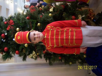 Лот: 12677635. Фото: 1. Новогодний костюм Гусара. Детские карнавальные, праздничные костюмы