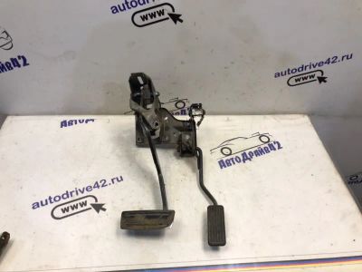 Лот: 21709823. Фото: 1. блок педалей Honda Domani MB3. Двигатель и элементы двигателя