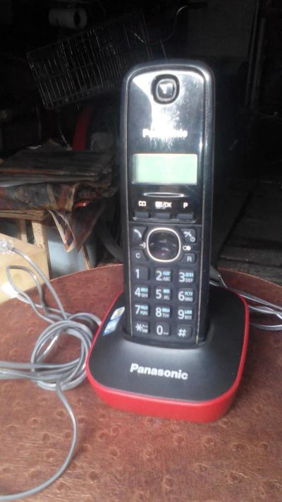 Лот: 6091744. Фото: 1. Телефон беспроводной Panasonic. DECT и радиотелефоны
