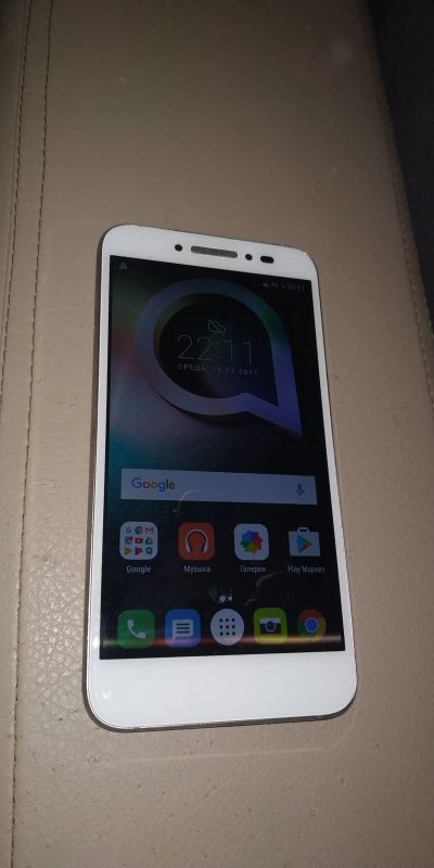Лот: 17338974. Фото: 1. Смартфон Alcatel Shine. Смартфоны