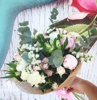 Лот: 9904445. Фото: 1. оригинальный сборный букет. Свежие цветы