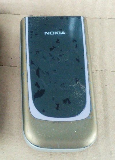 Лот: 12074698. Фото: 1. Продам неисправный Nokia 7020a-2... Кнопочные мобильные телефоны