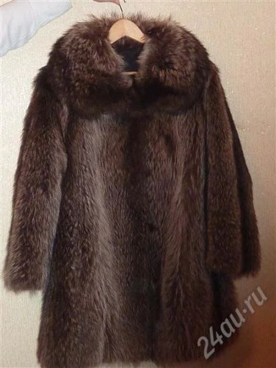 Лот: 646440. Фото: 1. Енотовая шуба!!!. Верхняя одежда