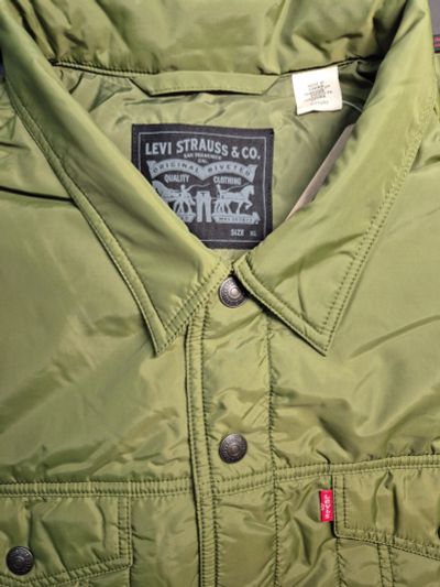 Лот: 25043302. Фото: 1. Мужская с утеплением куртка Levis... Верхняя одежда