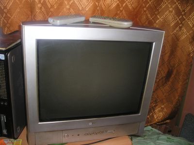 Лот: 16917393. Фото: 1. Телевизор LG flatron RT-21FB30M. Телевизоры