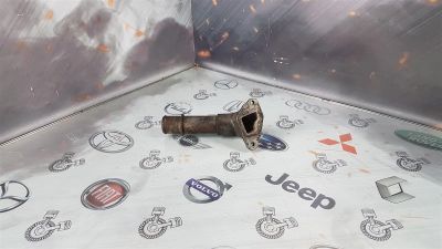 Лот: 23589616. Фото: 1. Патрубок системы охлаждения Chevrolet... Двигатель и элементы двигателя