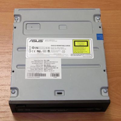 Лот: 10426024. Фото: 1. Asus DRW-24B5ST. Приводы CD, DVD, BR, FDD