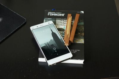 Лот: 7638699. Фото: 1. Xiaomi Mi4 белый [FullHD, 2.5... Смартфоны