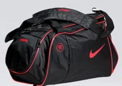 Лот: 7154994. Фото: 1. Сумка спортивная Nike T90 с красным... Сумки