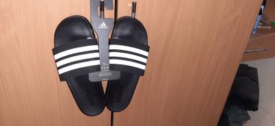 Лот: 17948138. Фото: 1. Шлепанцы adilette Cloudfoam Plus... Шлепанцы, сланцы