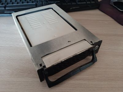 Лот: 15830873. Фото: 1. Салазки ide hdd. Корзины, шасси