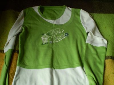 Лот: 5619095. Фото: 1. Зеленая футболка. Футболки, топы и майки